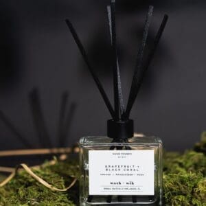 Grapefruit + Black Coral Clear Reed Diffuser With Reeds